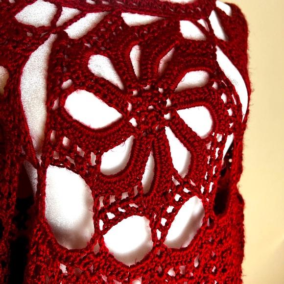 Red Hand Crochet Bell Sleeves Sweater! Size Large - Picture 14 of 15